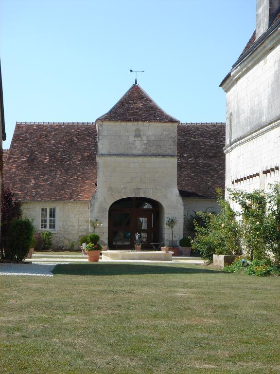 Manoir De La Rousselliere Loches Exterior photo