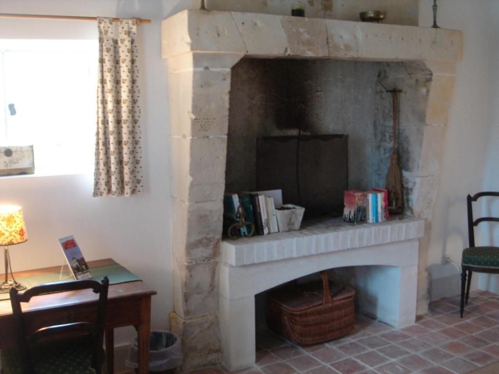 Manoir De La Rousselliere Loches Room photo